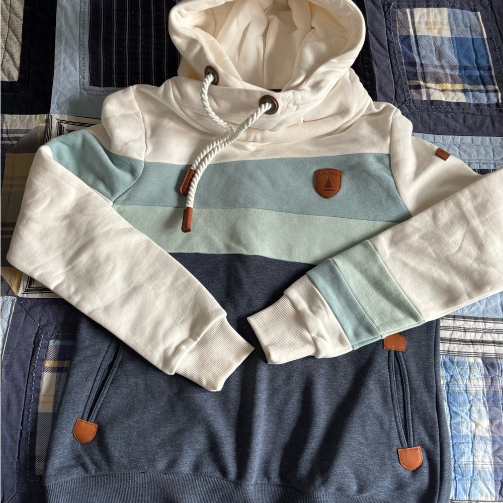 Wanakome Cream and Blue Hooded Sweater with Color-Block Design